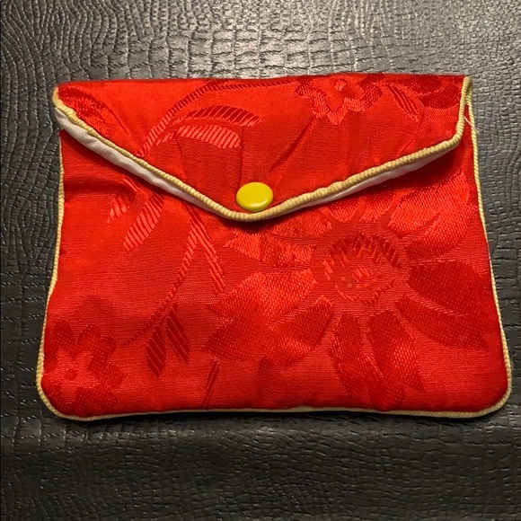 Vintage keepsake or jewelry pouch - Picture 1 of 11